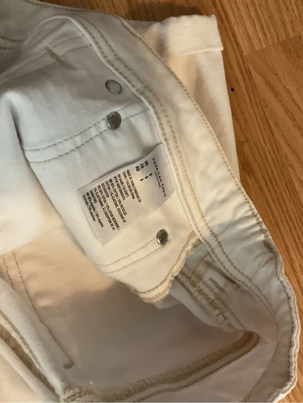 AMERICAN EAGLE White Women's Stretch Denim BOOTY Shorts SZ.8